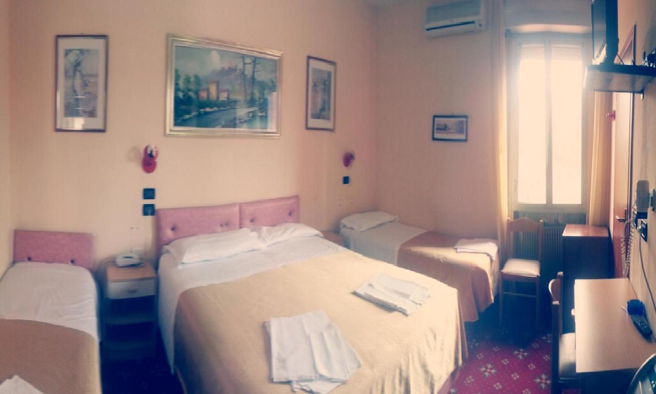 Hotel Parigi คาสเทลซานเปียโตรแตร์เม ภายนอก รูปภาพ
